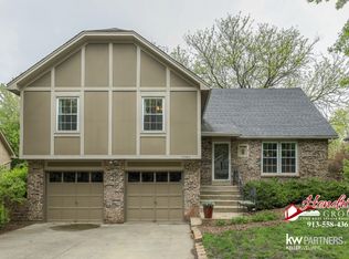 14500 S Village Dr, Olathe, KS 66062