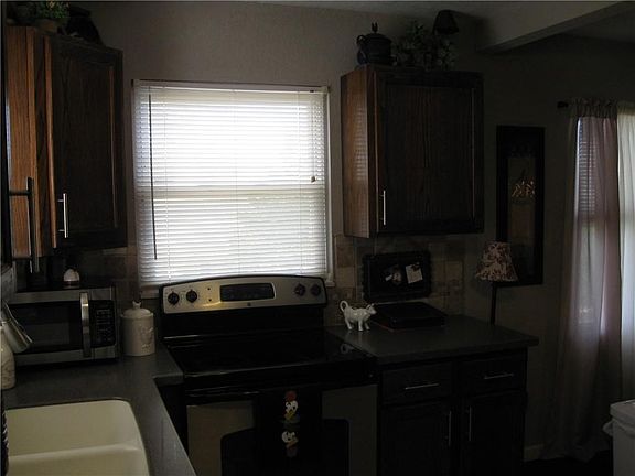 4th image of 1731 S Glenwood Ave
