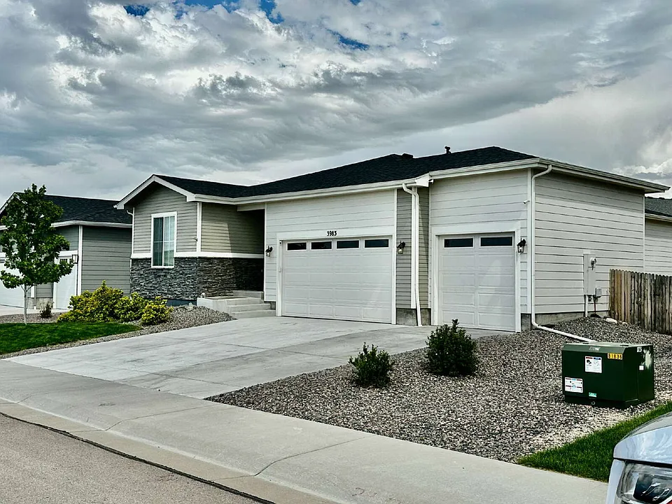 3983 Castle Vista Dr