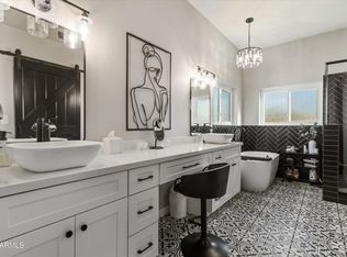 230 E Arabian Dr, Gilbert, AZ 85296