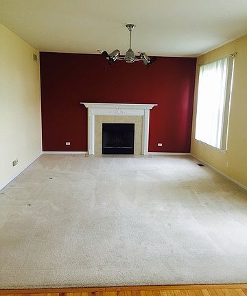 3rd image of 16403 Fairfield Dr