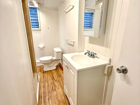 5th image of 3031 Libert St #A
