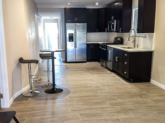 2nd image of 1243 E Waverly St #6087077