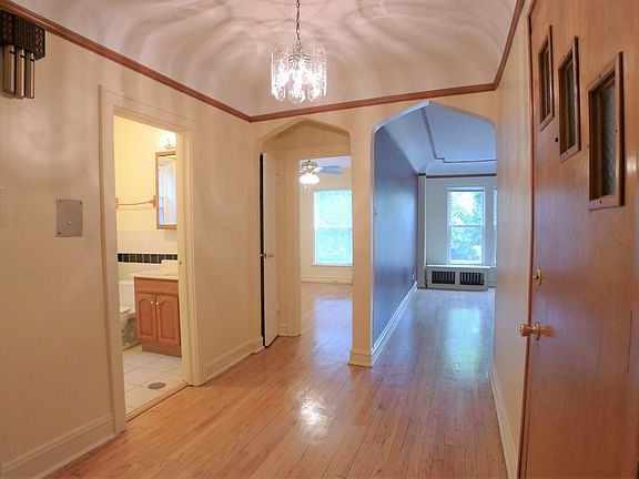 4th image of 1631 Monroe St #1