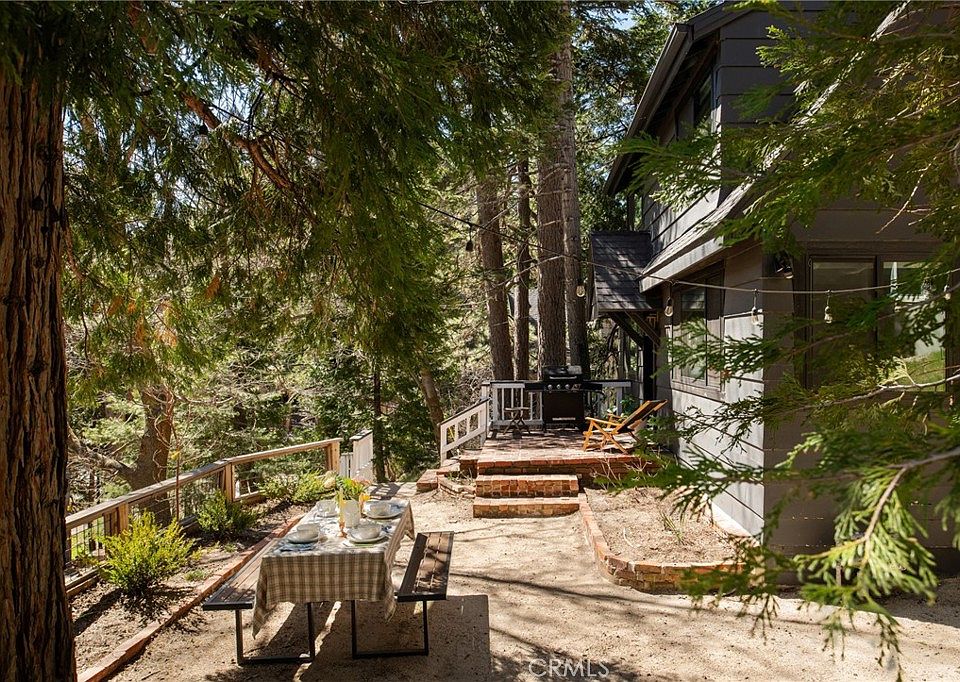 1st image of 28989 Palisades Dr