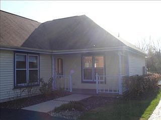 4th image of 905 Victoria Dr
