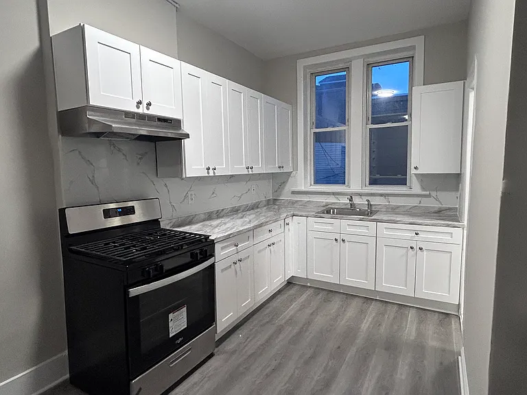2512 Central Ave #1 — Photo 5