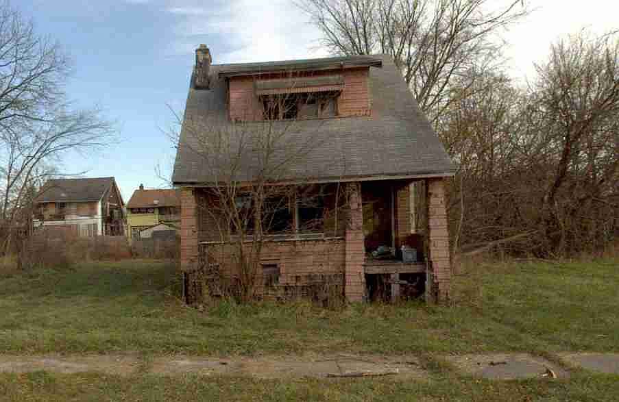 2568 Newport
