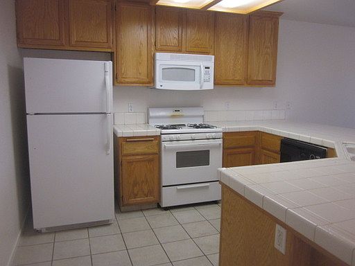 3rd image of 2615 W Lark Ave