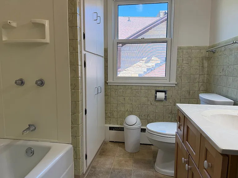 131 S Main St — Photo 12