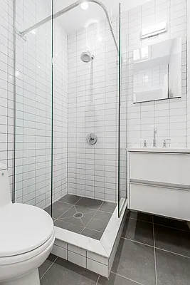 Rented by REAL New York | media 29