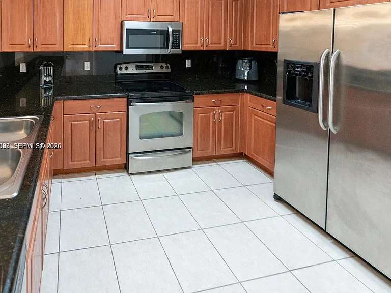 11403 NW 89th St #110 — Photo 10