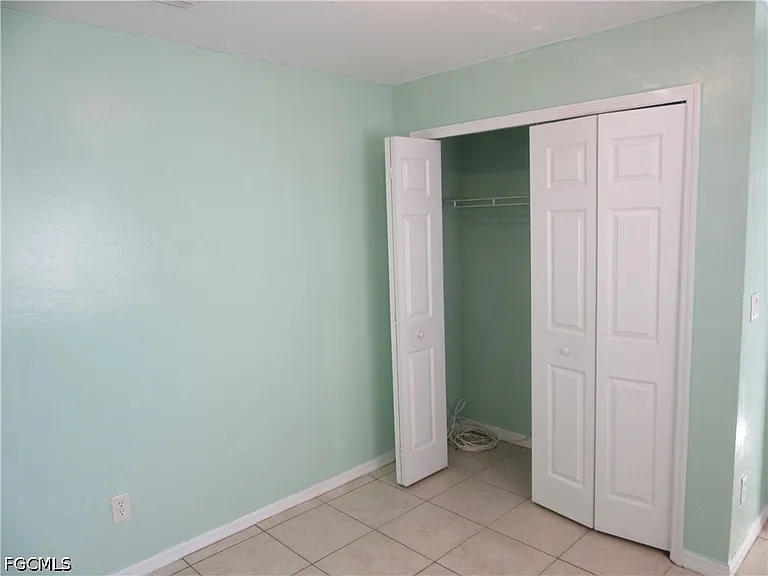 922 Eisenhower Blvd — Photo 5