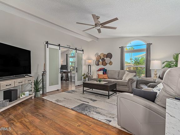 2nd image of 8936 E LAKEVIEW Drive