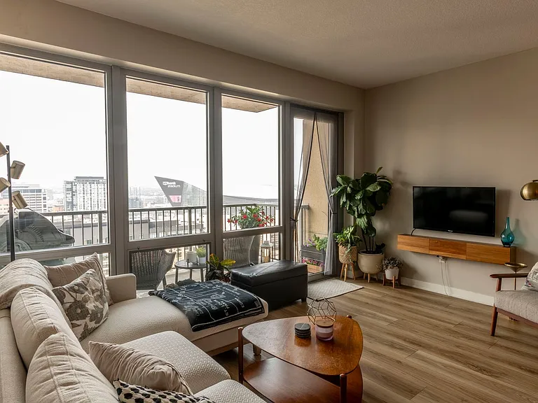 929 Portland Ave S #2202-U — Photo 5