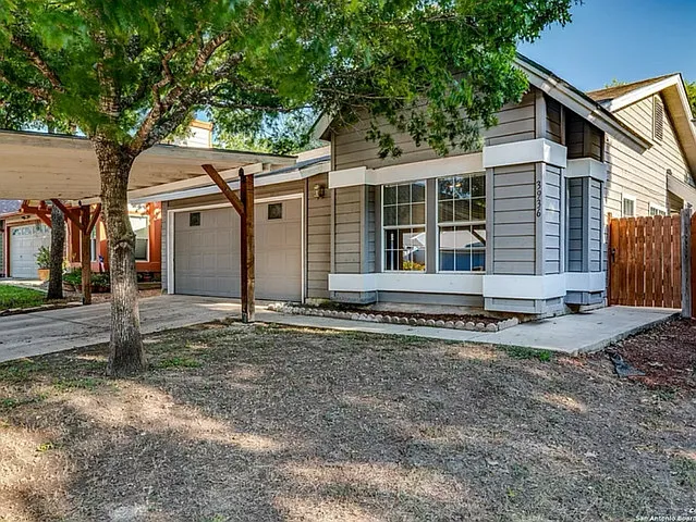 3 bed, 2.0 bath, 1395 sqft, $1,700 — Photo 1