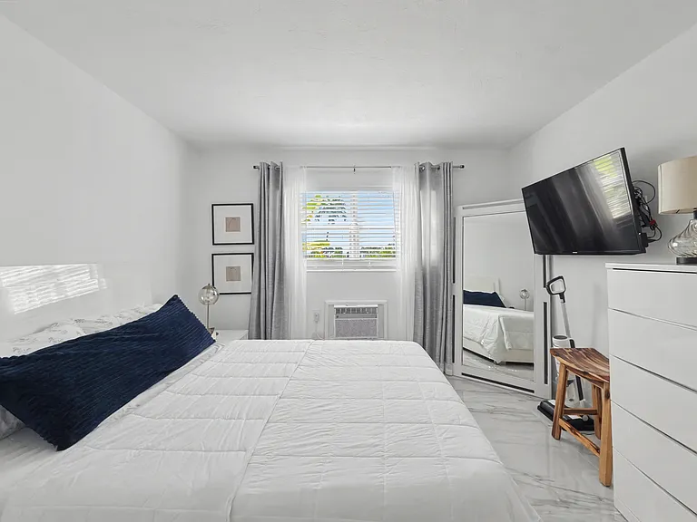 5301 Ocean Ter — Photo 19