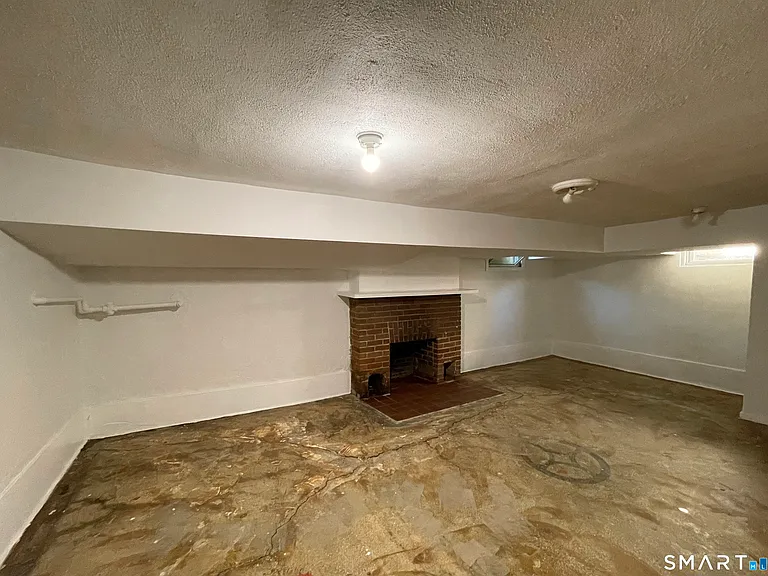 12 Lorraine St #1 — Photo 15