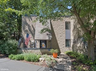 10 Karwick Glen Dr, Michigan City, IN 46360