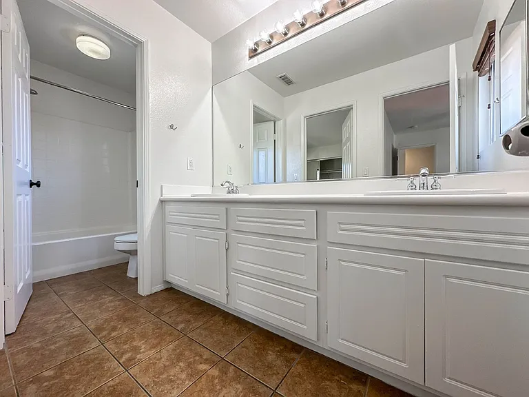 24623 Montevista Cir — Photo 14