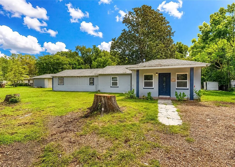 2607 NE 16th Ave