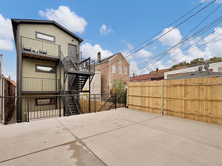 2036 W 18th Pl #G — Photo 12