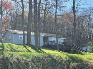 6708 Purity Rd, Saint Louisville, OH 43071