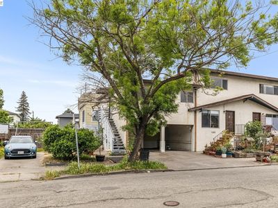 5963 Maccall St, Oakland, CA, 94609