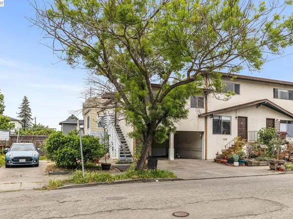 5963 Maccall St, Oakland, CA 94609