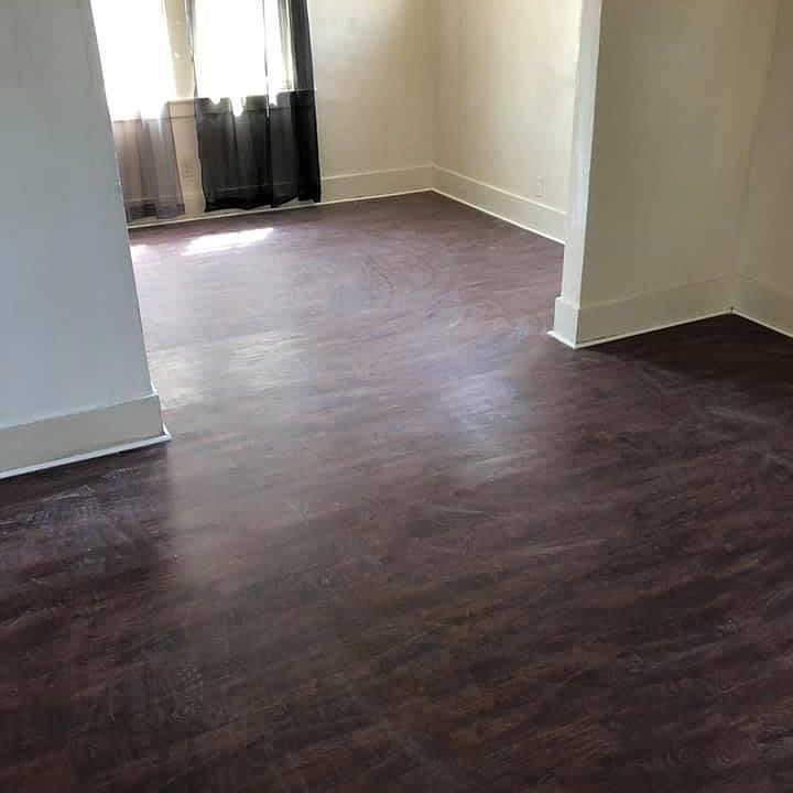 1st image of 10 W Glenwood St APT 2