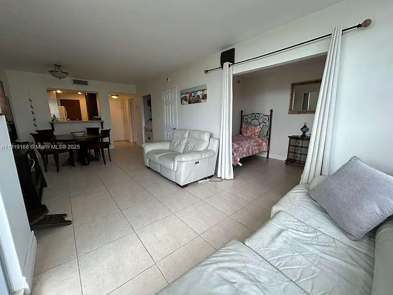 2899 Collins Ave #625 — Photo 6