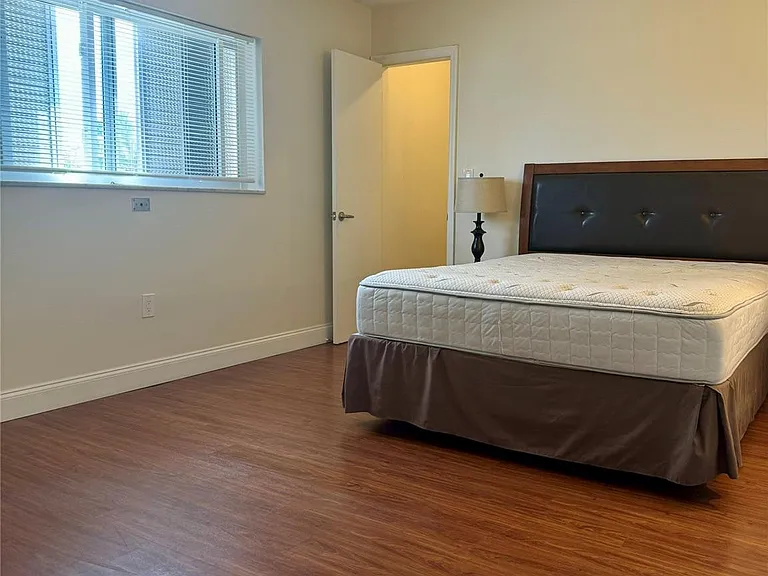1747 Rodman St #210 — Photo 4
