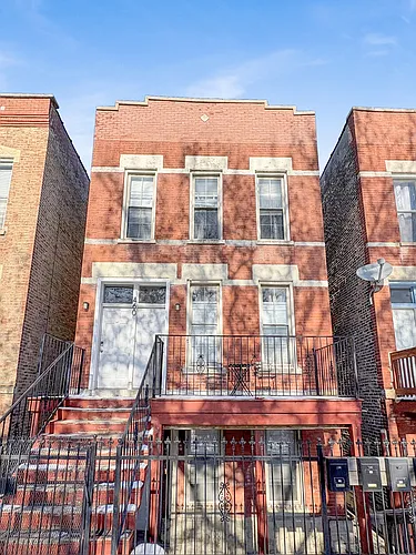 460 W 28th Pl #3R Photo 1