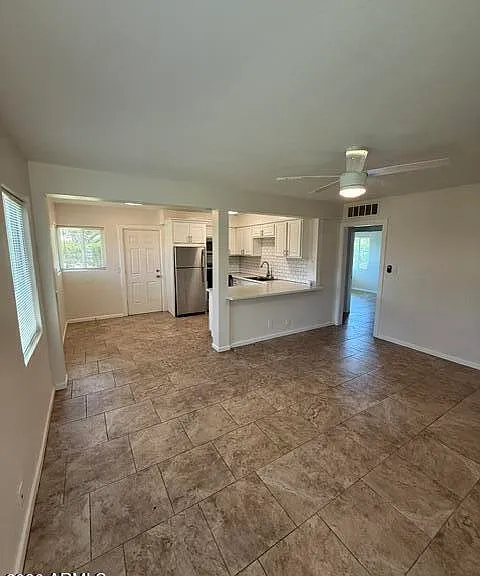 2545 E Clarendon Ave #3 — Photo 14