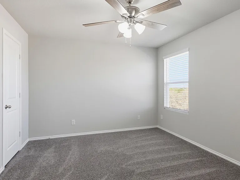 522 Abigail Aly — Photo 14