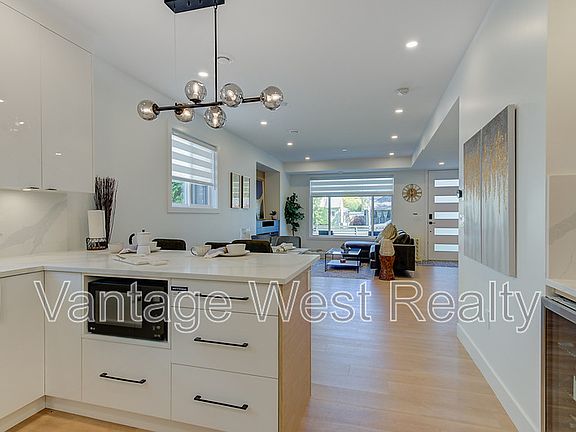 5th image of 767 Martin Ave #1
