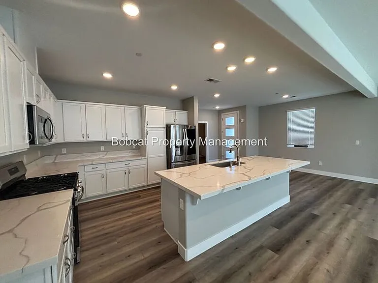 3650 Flare Ln #3 — Photo 2