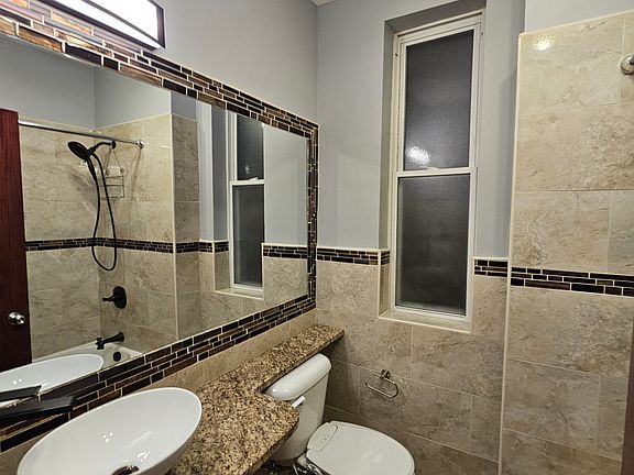 5th image of 3506 W Le Moyne St #2