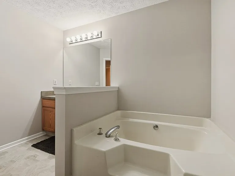 12786 Heritage Trl — Photo 34