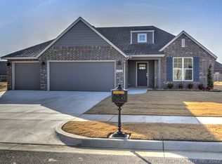 17716 E 45th Pl, Tulsa, OK 74134
