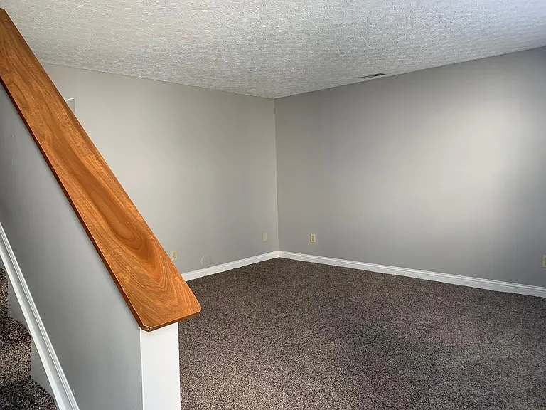 1611 N Star Ave — Photo 5