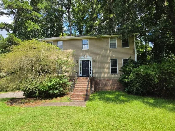 2704 Phillips Dr SW, Marietta, GA 30064