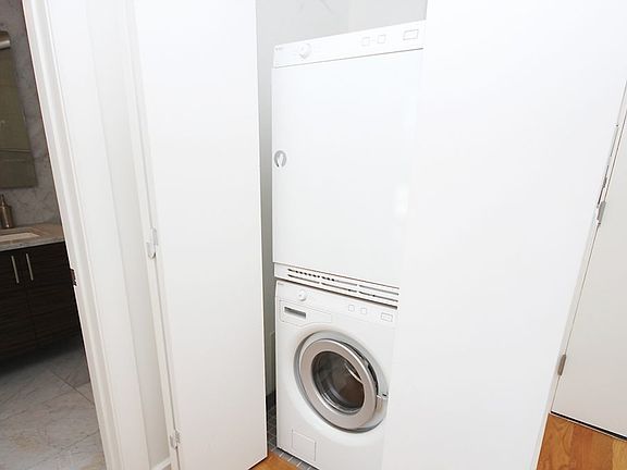 5th image of 11-24 31st Ave #5D