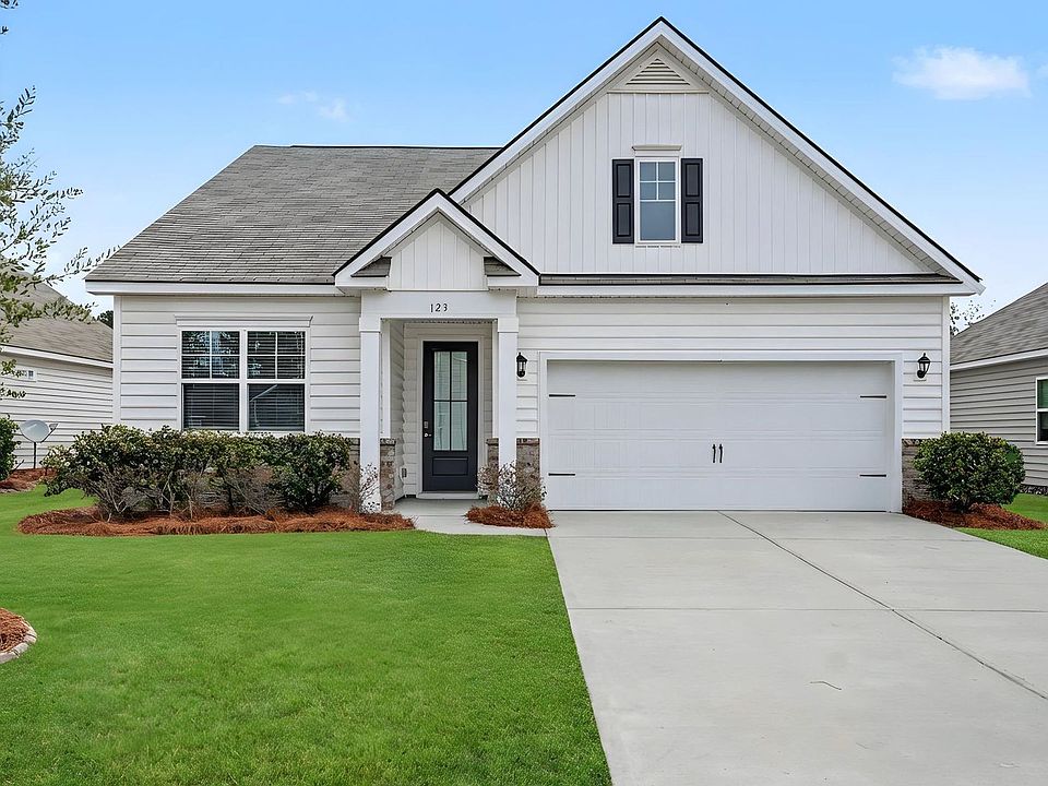 1st image of 123 Oldwood Dr