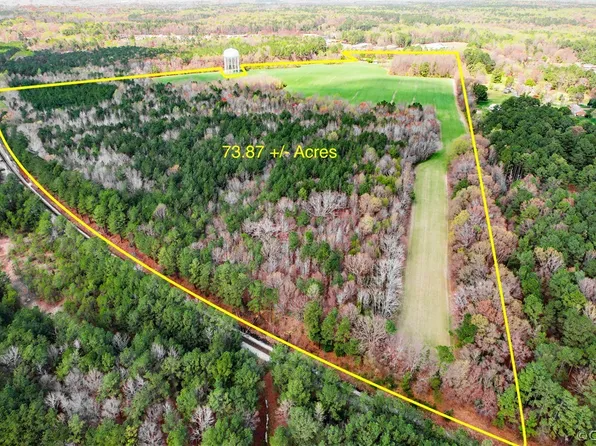 2255 Jamestown Dr, Petersburg, VA 23803