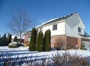 21444 Sabrina Dr, Macomb, MI 48044