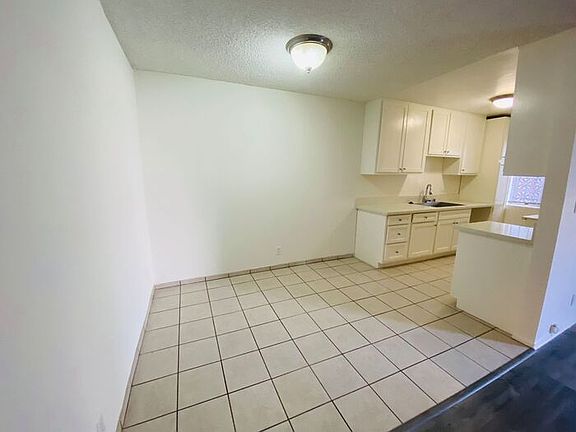 4th image of 9039 Alcott St #4