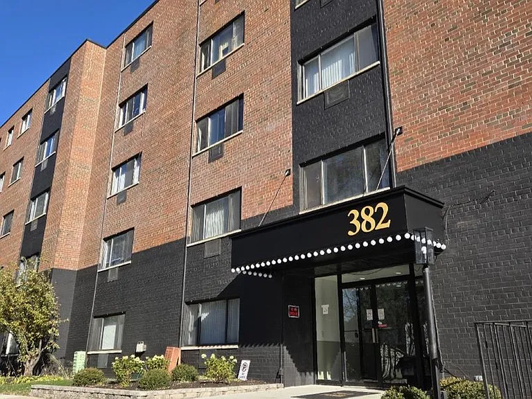 382 Penn Apartments — Photo 32