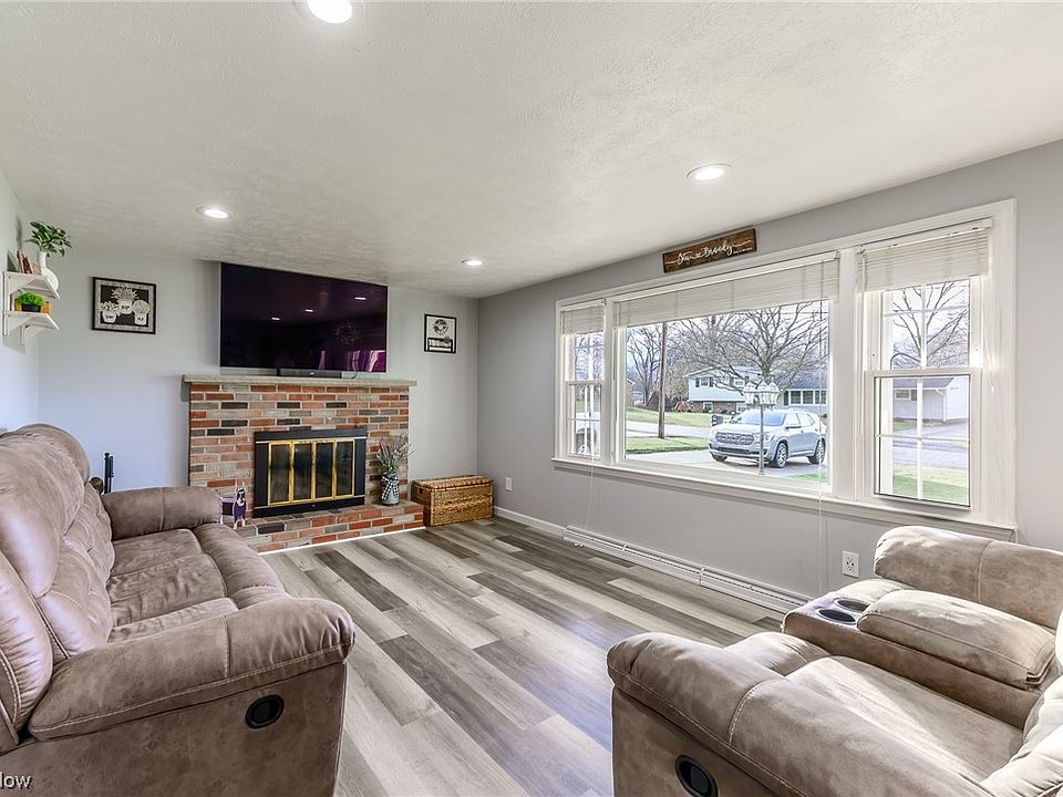 4923 Quincy St NW, Canton, OH 44708 | Zillow