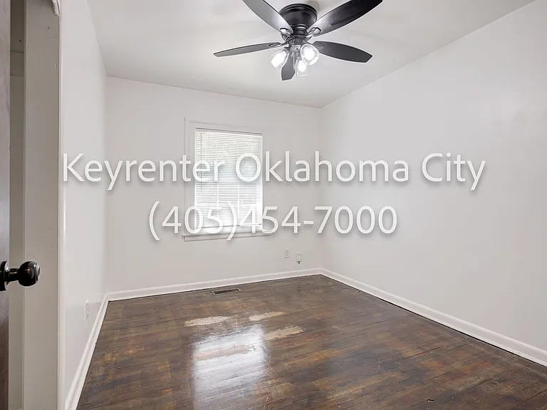 1524 Rowena Ln — Photo 19